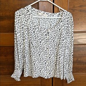 LOFT Black and White Patterned Blouse